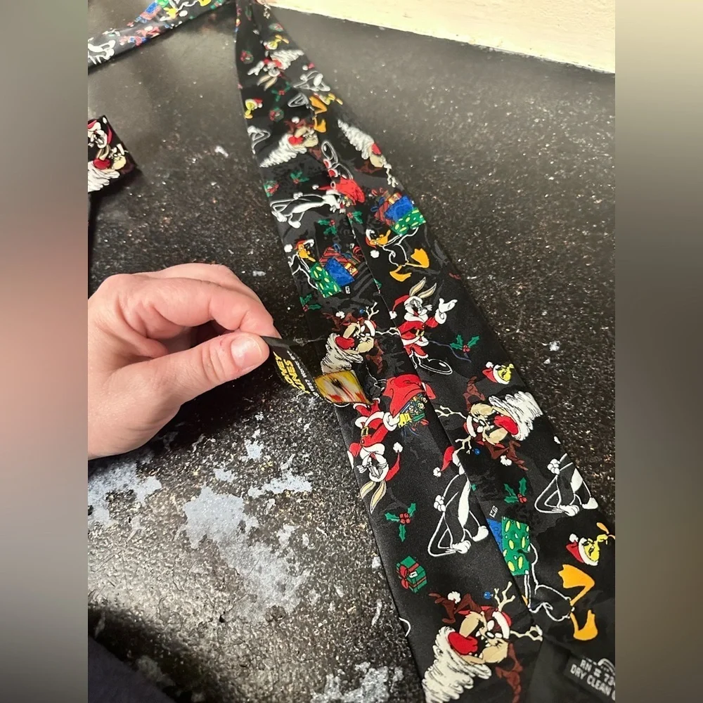 Vintage 1996 Looney Tunes Mania Men's Neck Tie