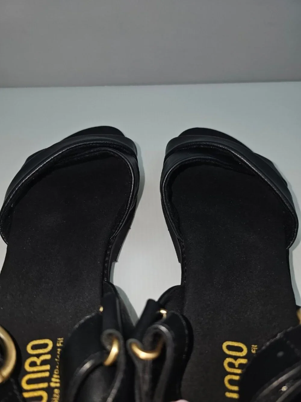 Munro knox sandal