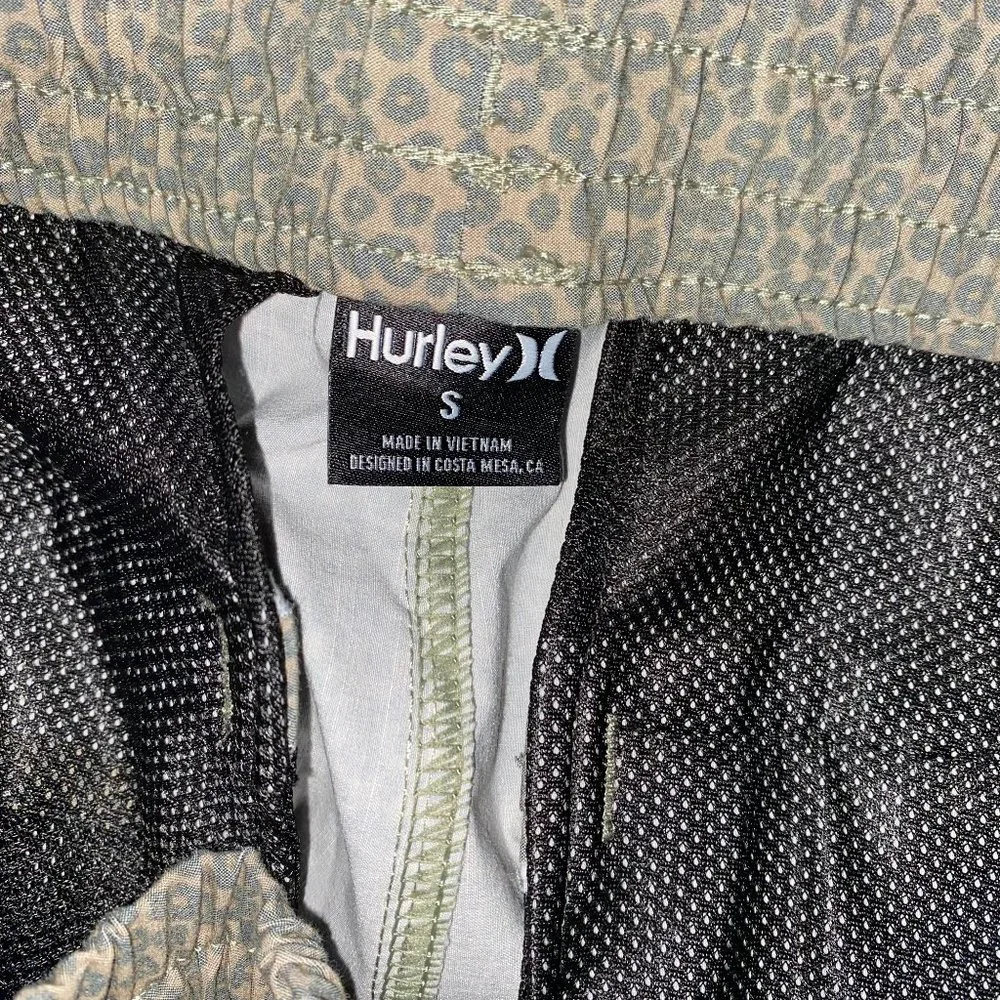 Hurley shorts *4