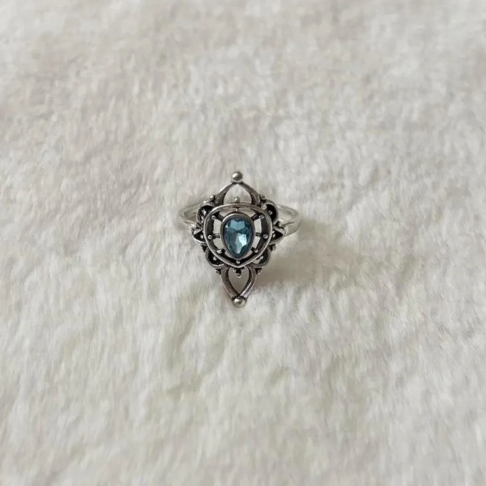 N/A elegant silver