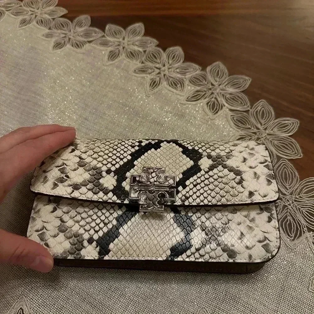 Tory Burch tory burch