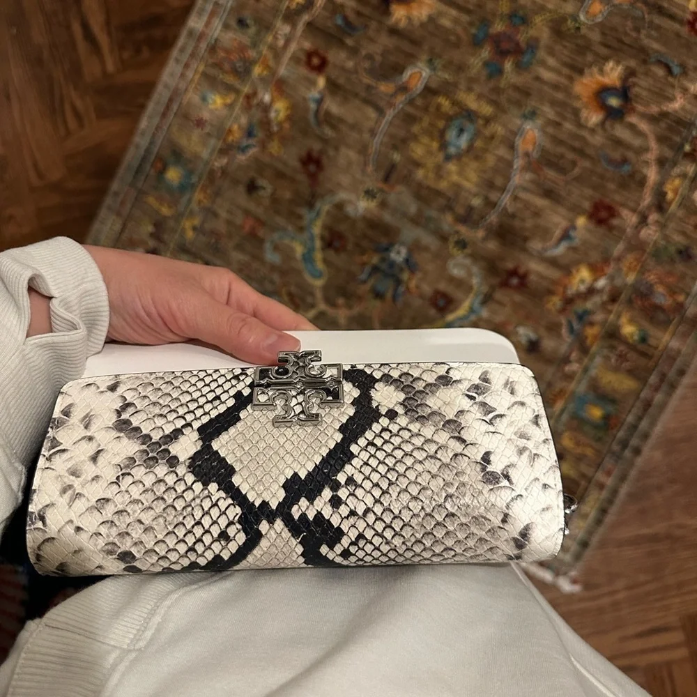 Tory Burch tory burch