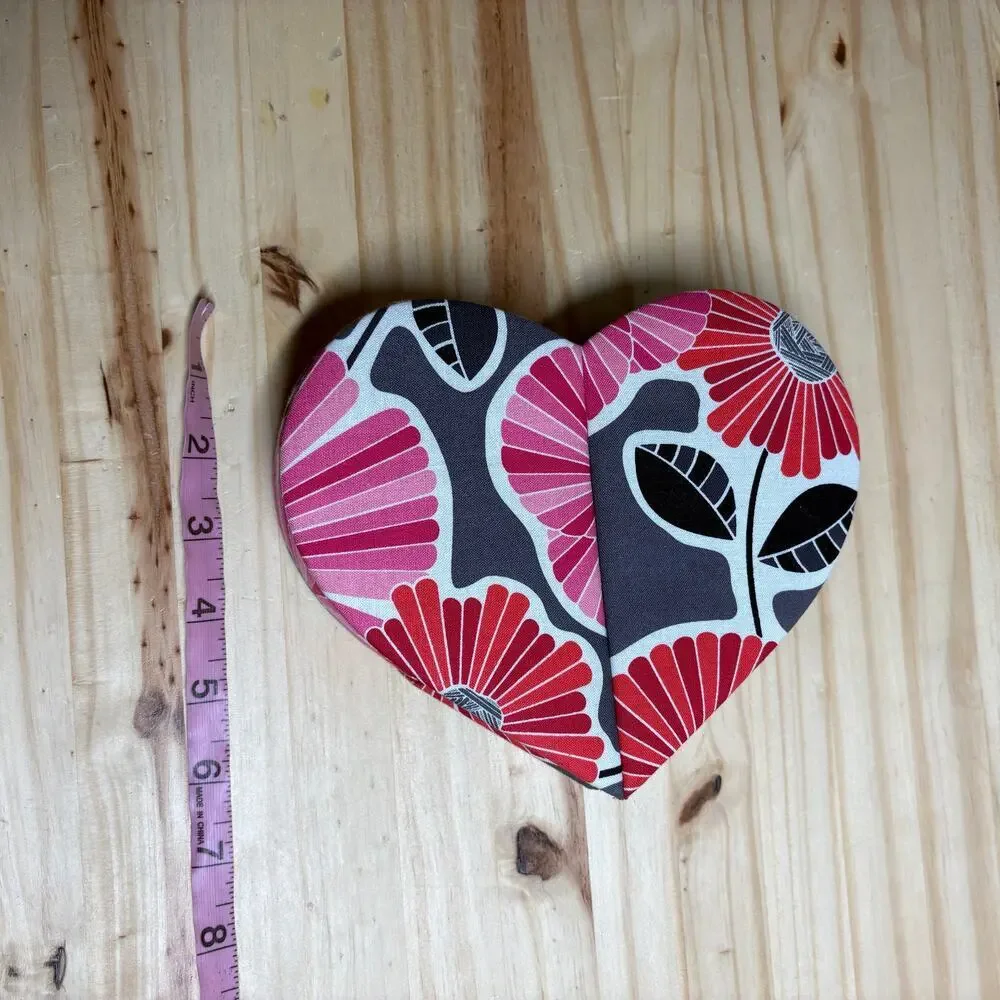 Vera Bradley Womens Jewelry Case Box Heart To Heart Cheery Blossoms Pink Black