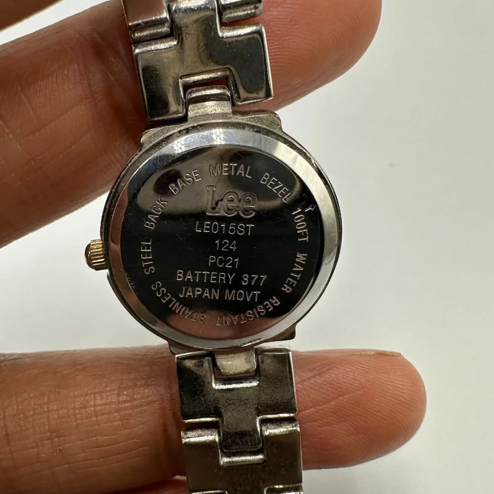 Lee watch women