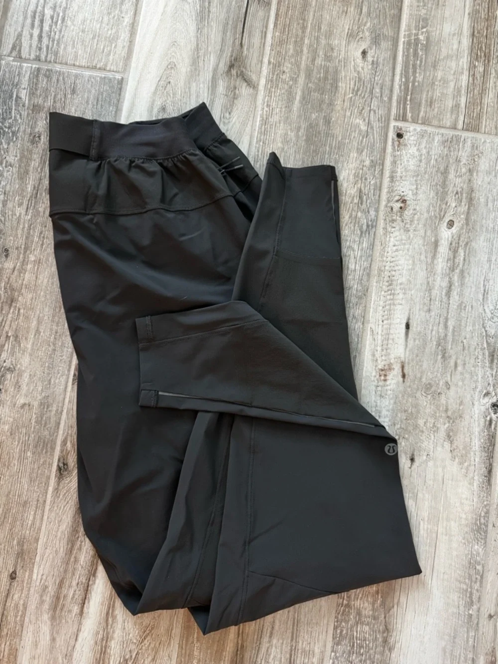lululemon athletica size medium
