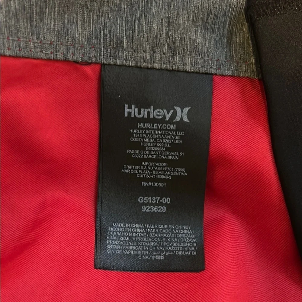 Hurley dive into