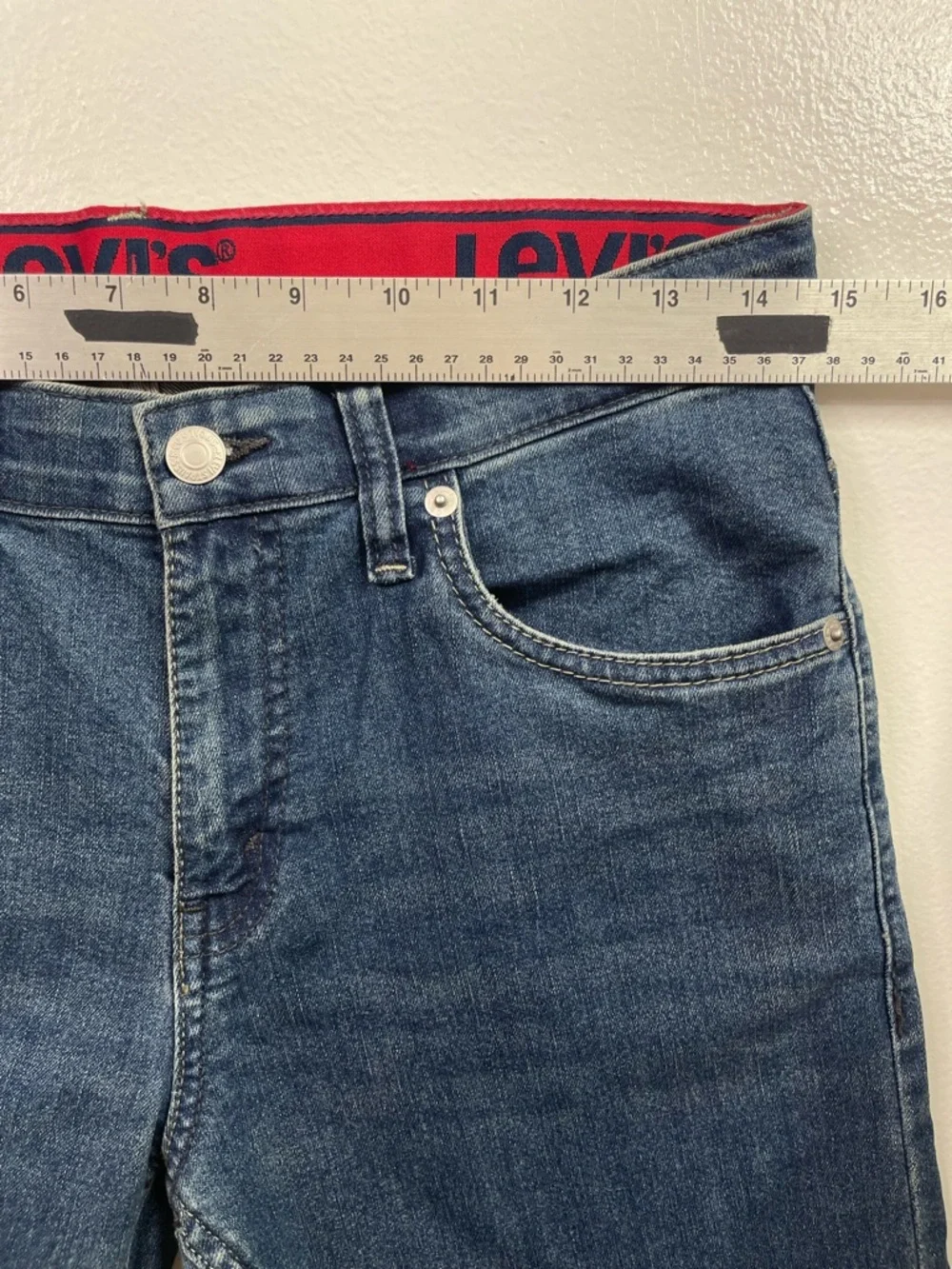 Levis perfect school