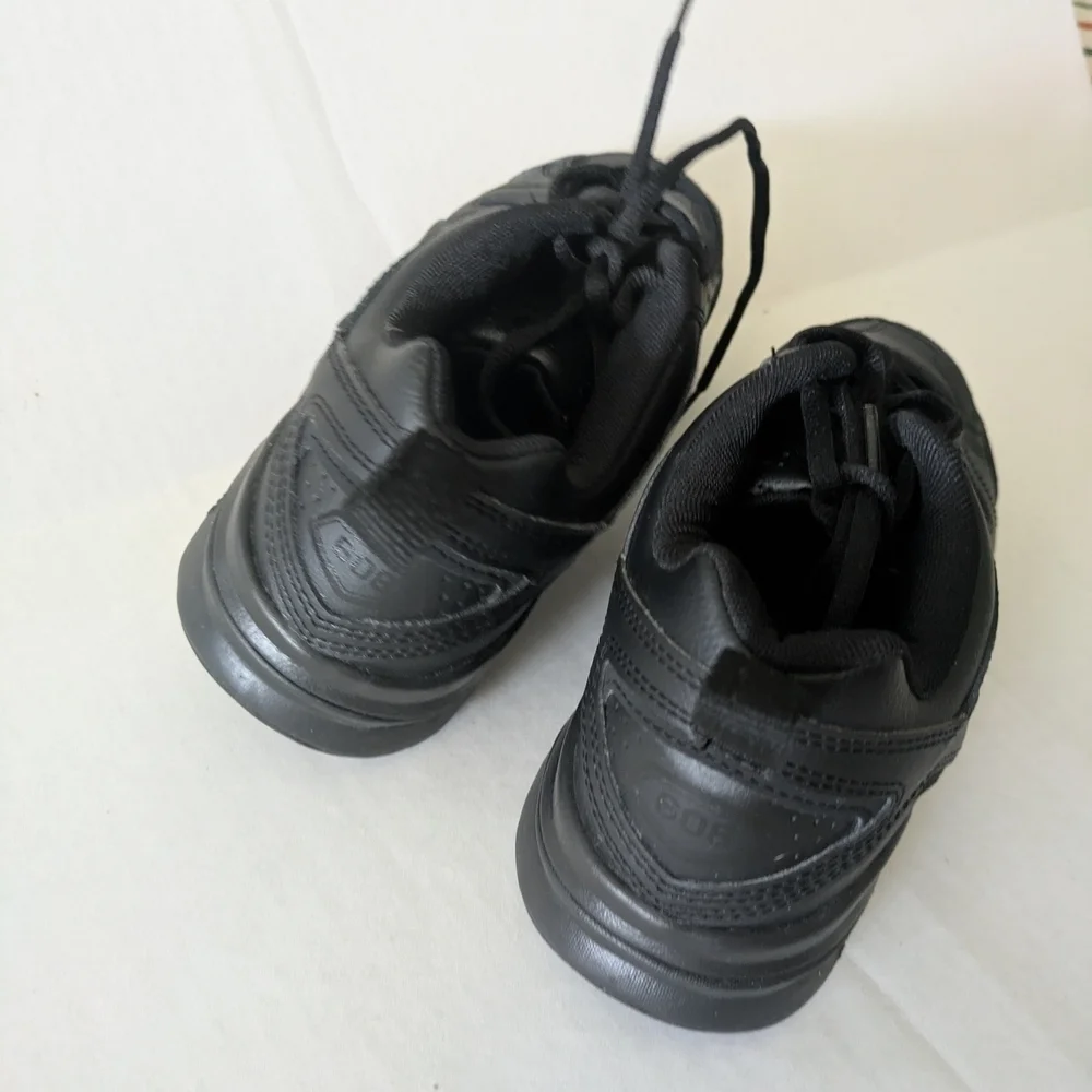 New Balance Women's Black Athletic Sneakers