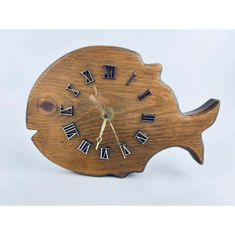 Clock vintage 24