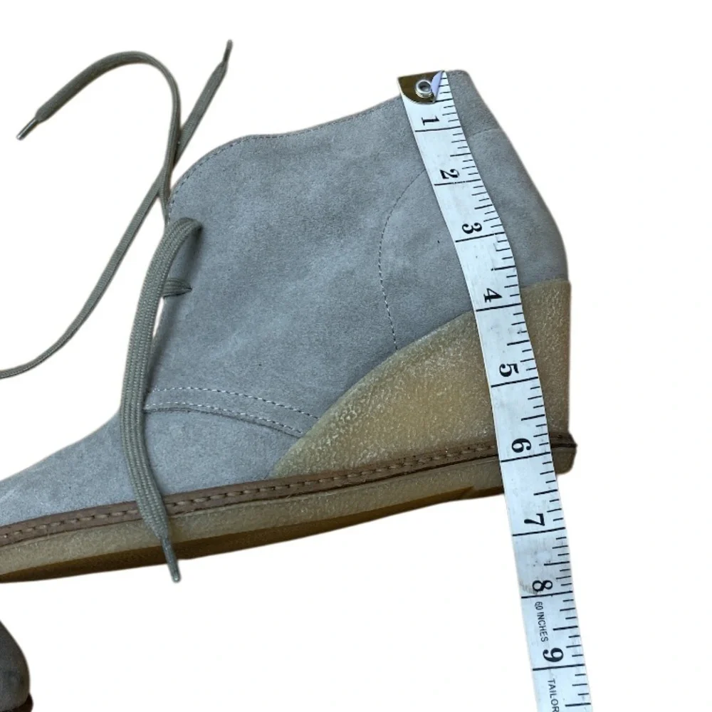 EUC J. Crew Gray Chukka Wedge Suede Boot Size 7