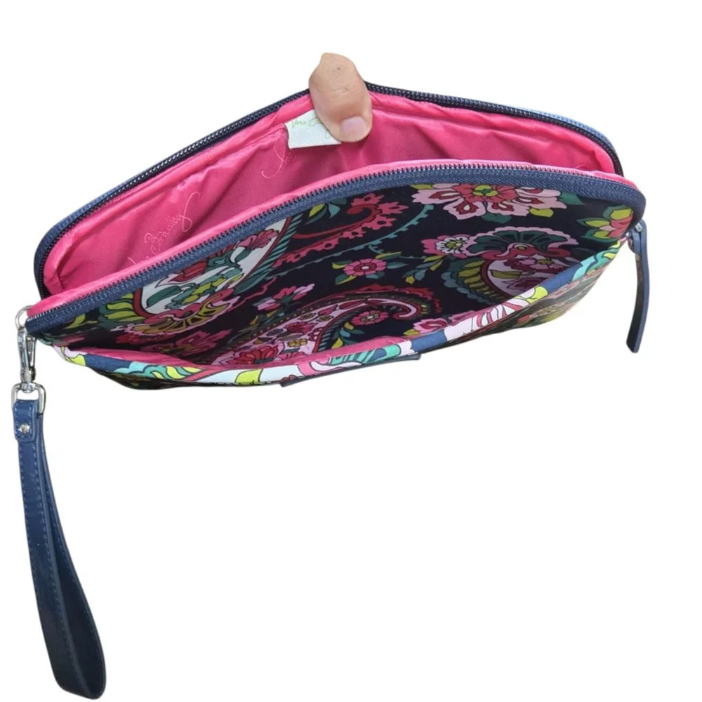 Vera Bradley Petal Paisley Floral Print Tablet Case I-pad Kindle sleeve Clean