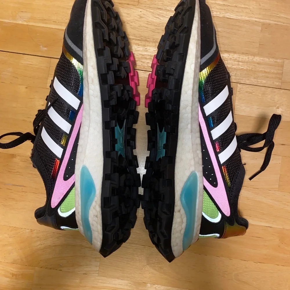 adidas step out
