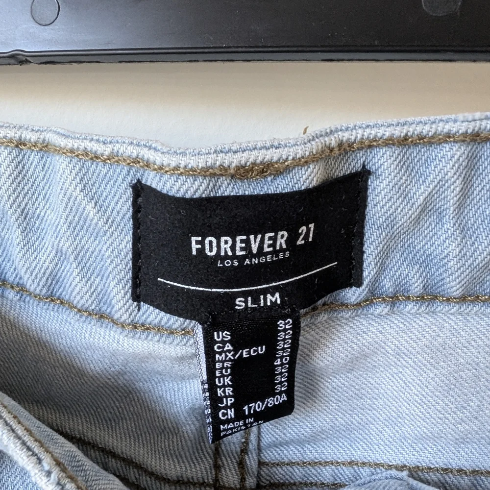 Forever 21 size 32