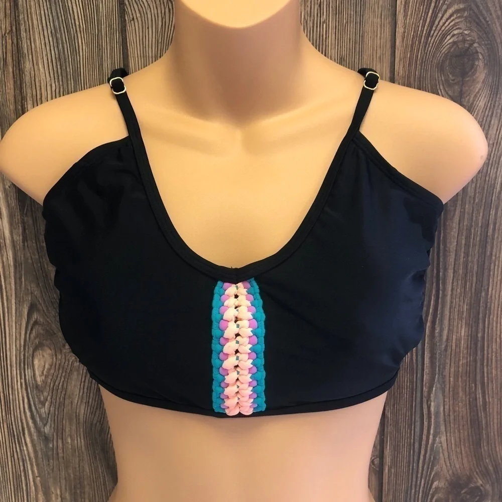XHILARATION Black Colorful Weave Design Bikini Top