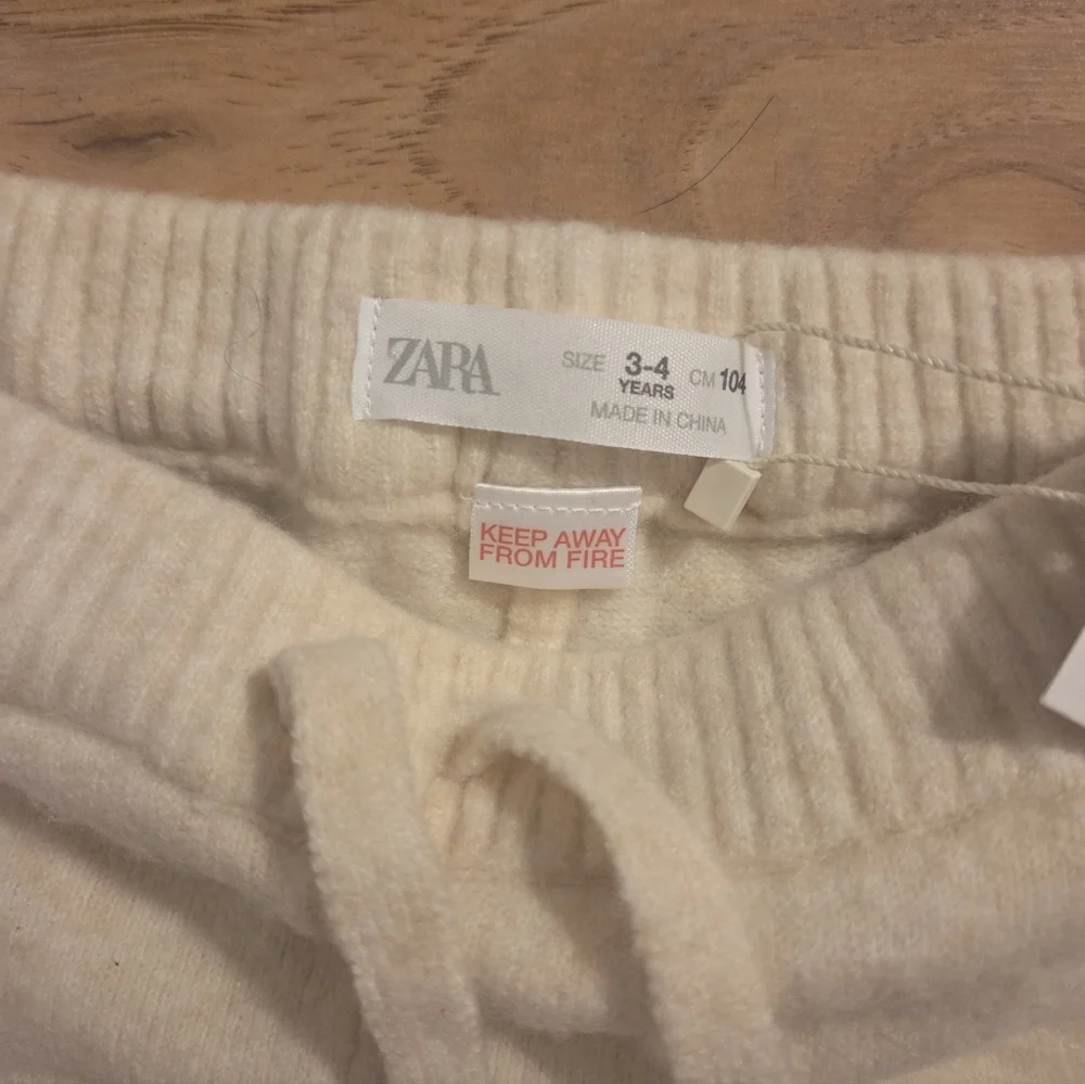 Zara girls nwt joggers