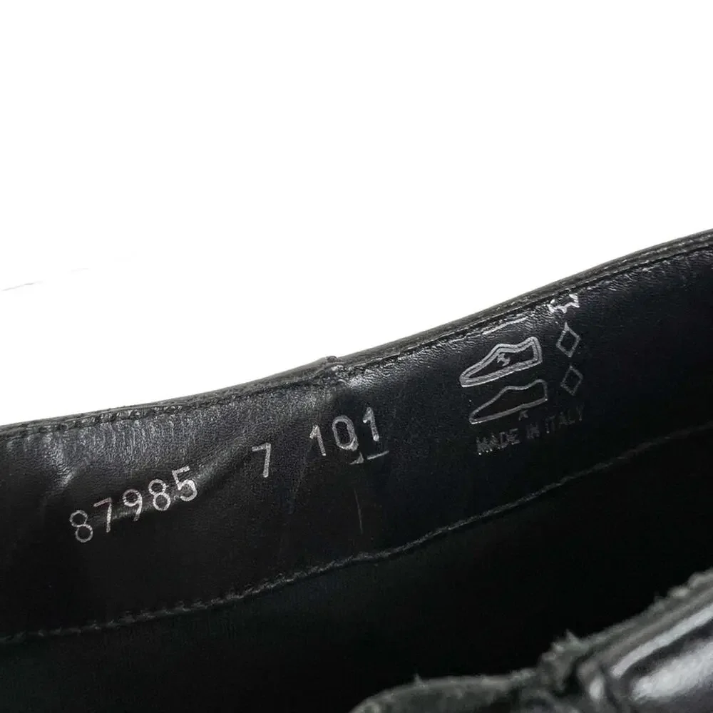 Ecco leather detail