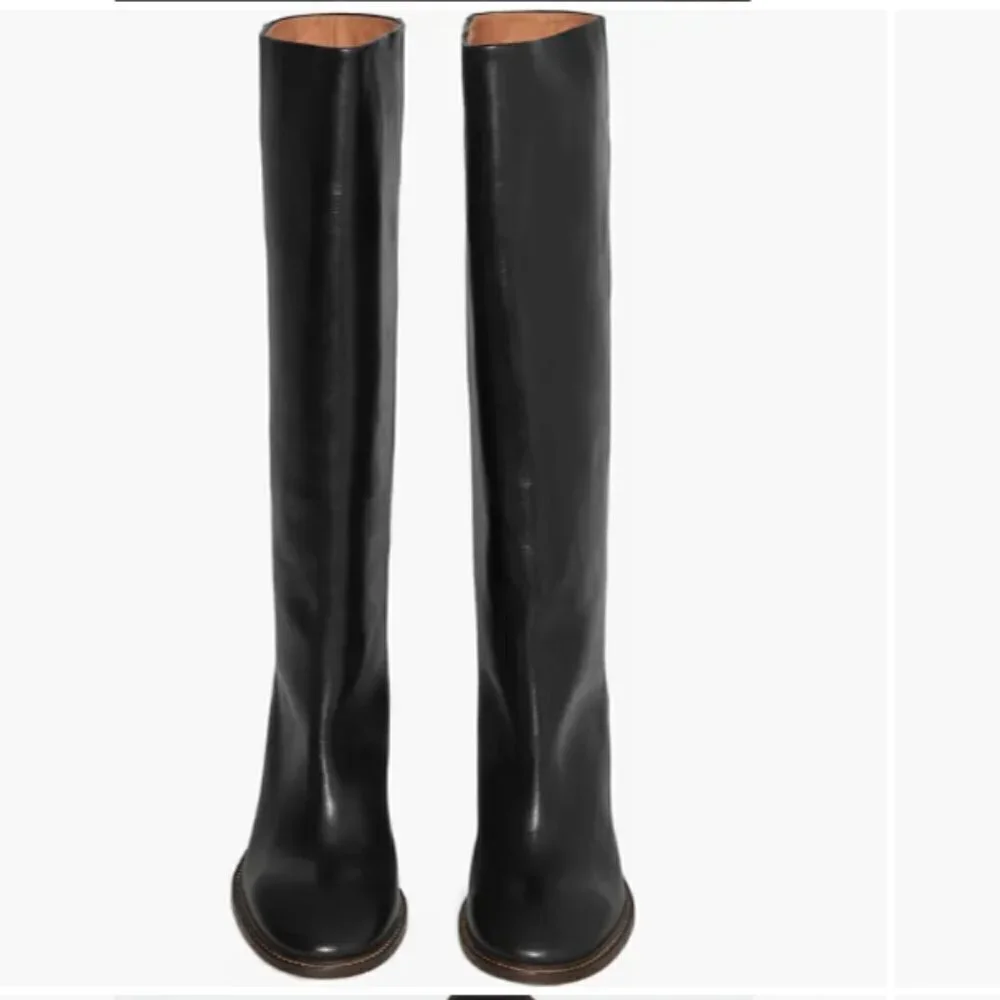 COS knee black