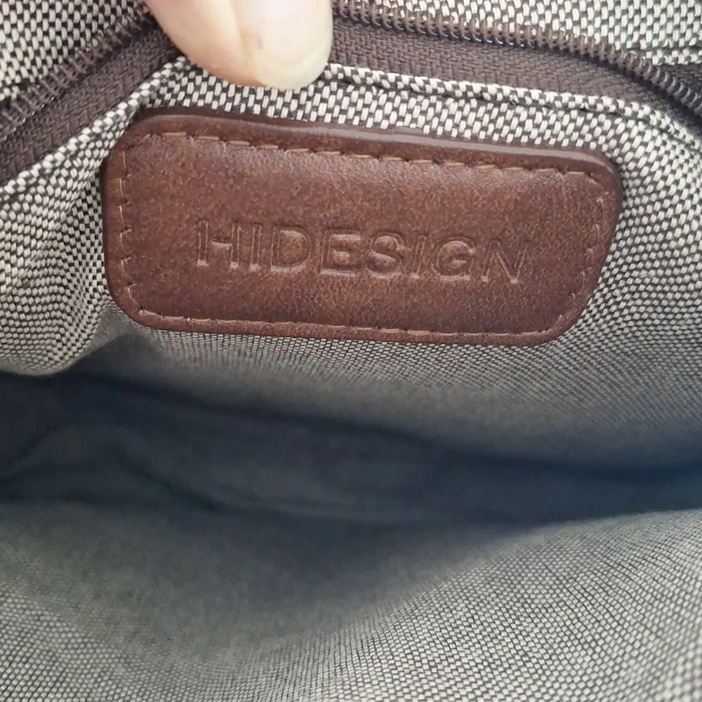 hide sign hide sign