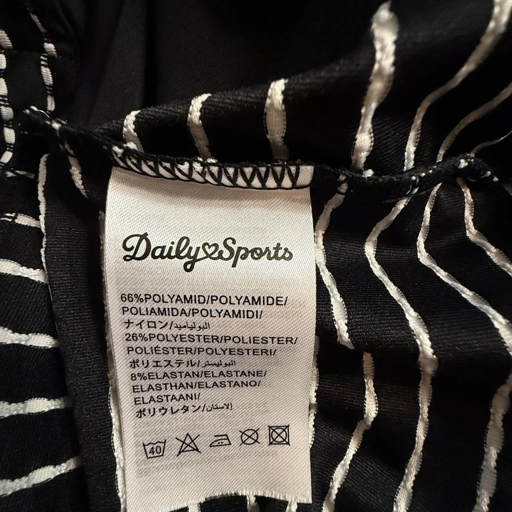Daily Sports Black Jacket with Zip