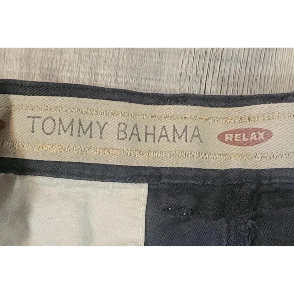 Tommy Bahama‎ Relax Shorts Mens 33 Black Chino 100% Silk Pleated Summer Casual