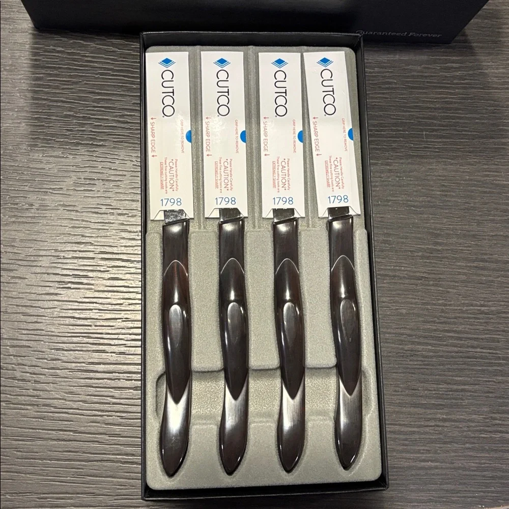 Cutco set knives