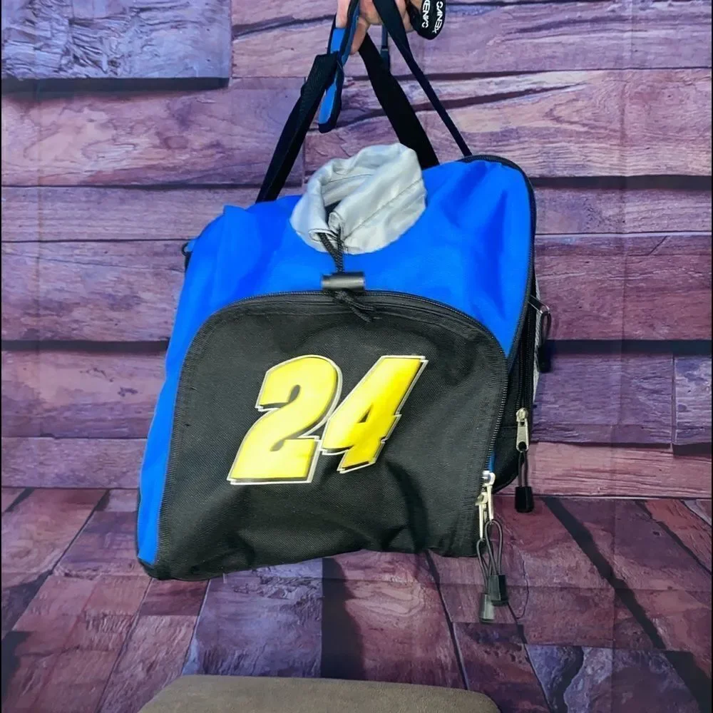 Jeff Gordon carry all bag with insulate drink holder built in