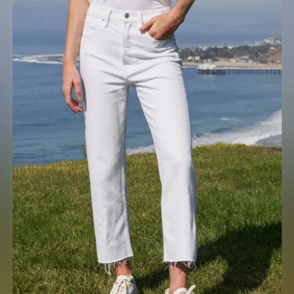 Frank & Eileen elegant white