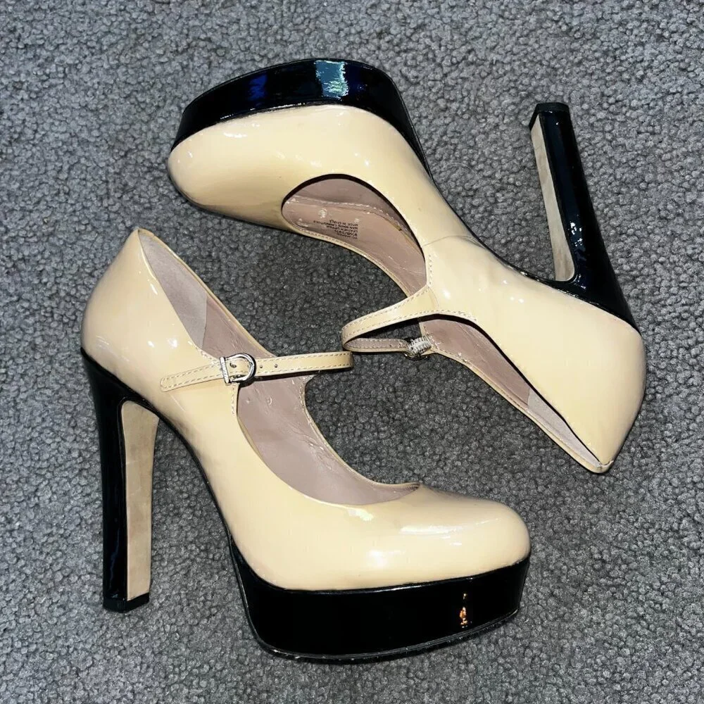 Vince Camuto vince camuto