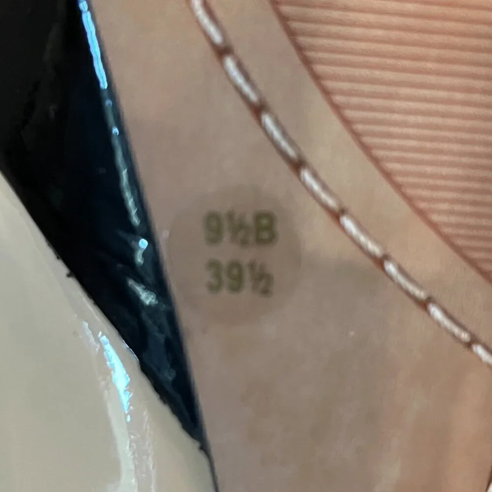 Vince Camuto vince camuto