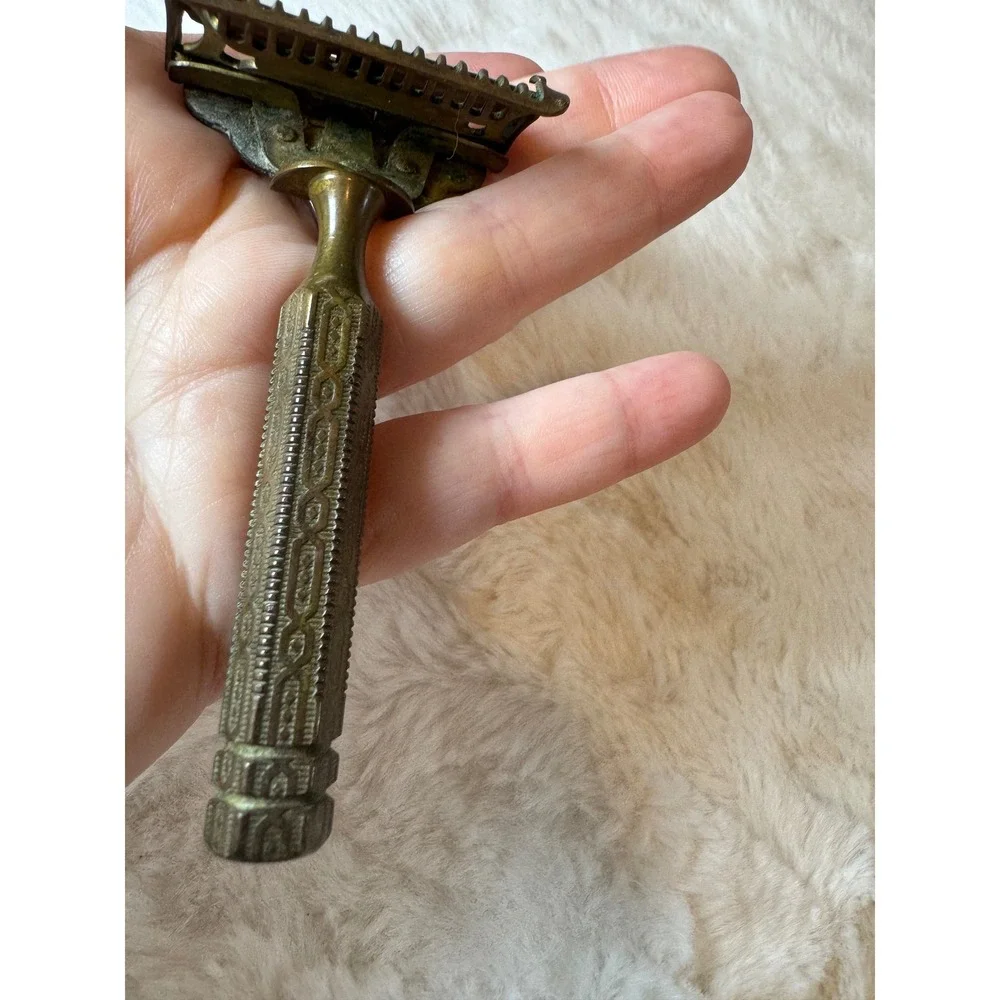 Vintage Ever-Ready Single Edge Safety Razor Ornate Handle Brooklyn NY Made USA