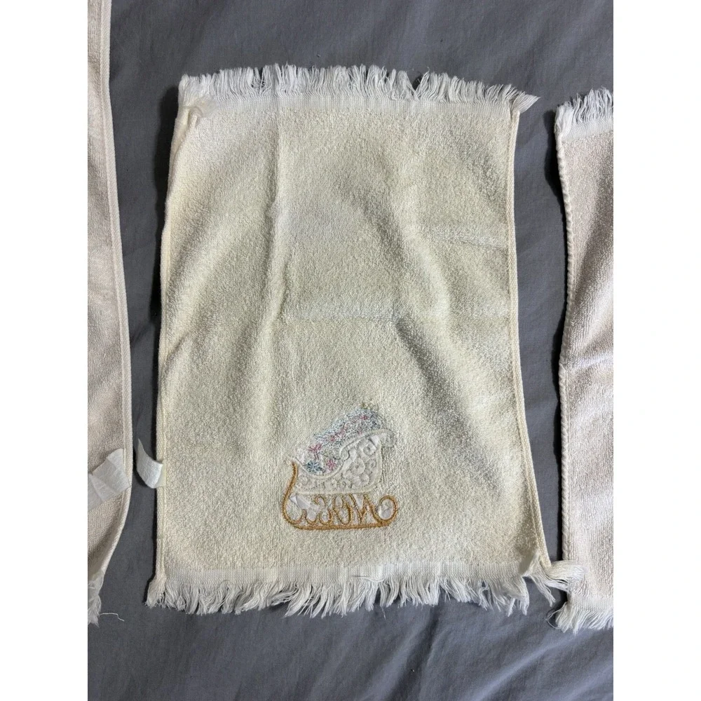 Vintage Christmas Towel Set 3 Pieces Ivory Appliqués Santa Sled Christmas Tree