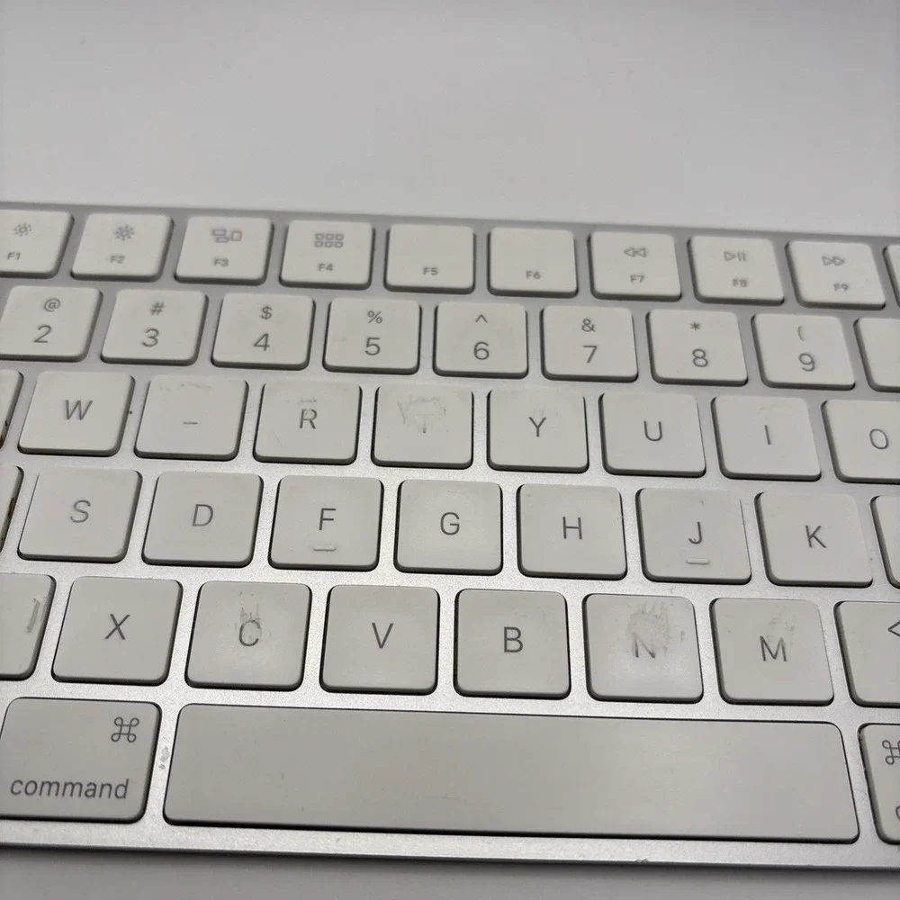 Apple Magic Keyboard A1644 Wireless Bluetooth & Rechargeable