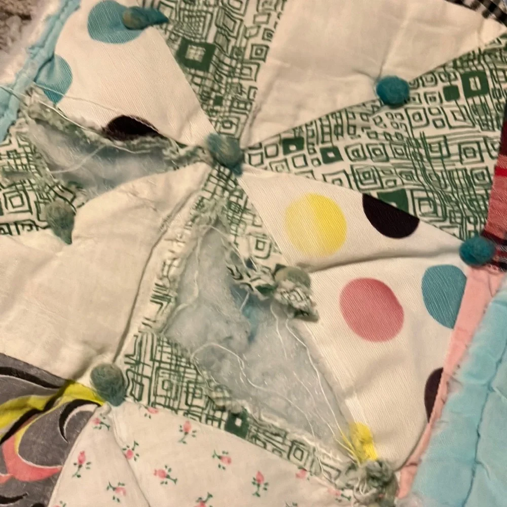 Vintage‎ Handcrafted Windmill Patchwork Quilt