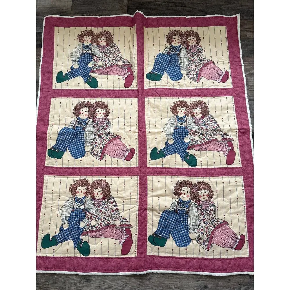 Vintage Hand Quilted Raggedy Ann Andy Cottage Blanket Quilt 36” x 43”