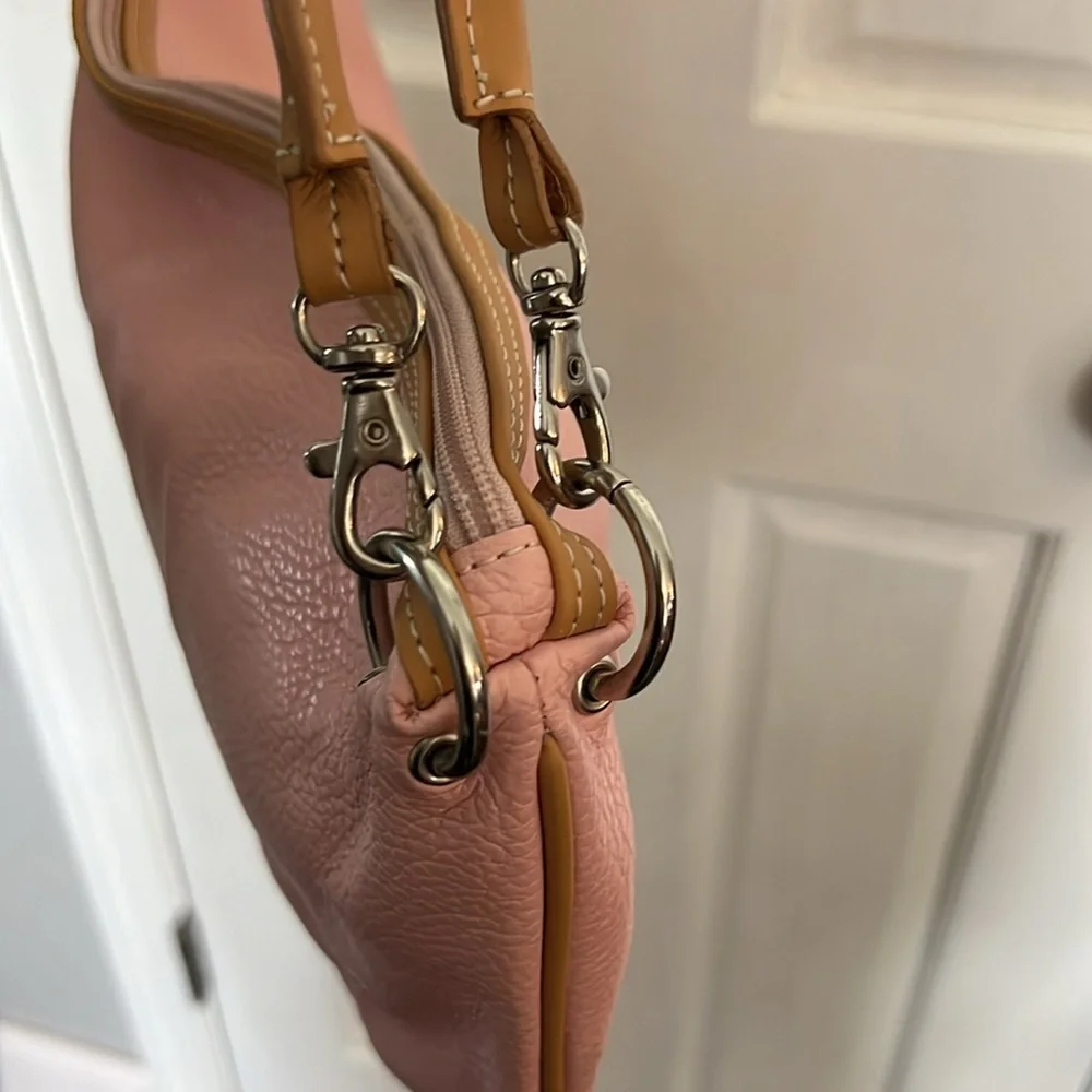Max New York pink shoulder bag