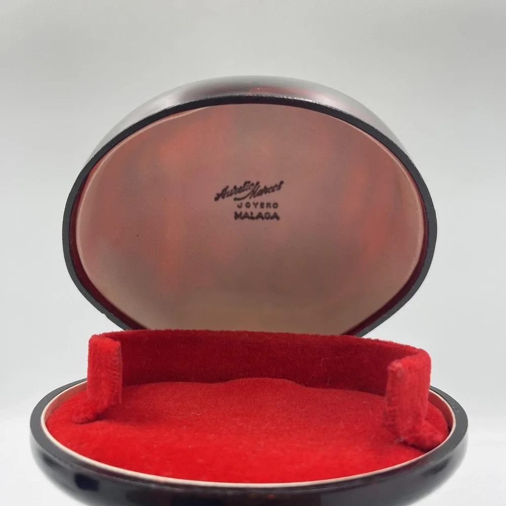 N/A bracelet presentation