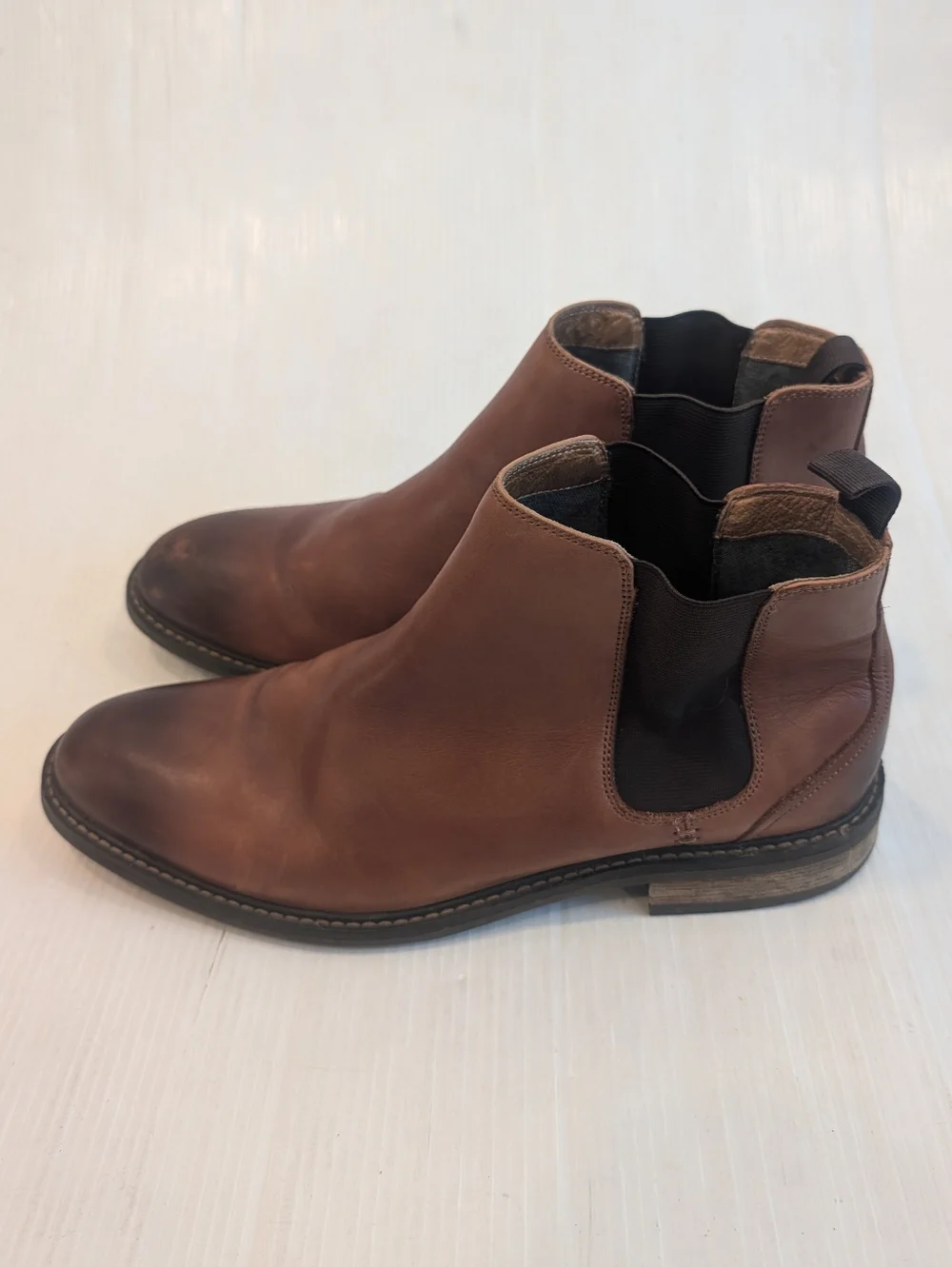 Vionic men brown