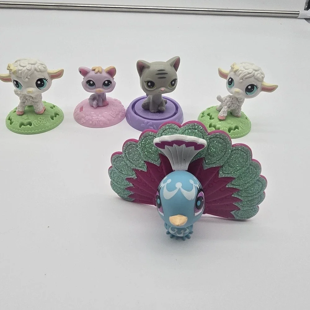 Lot of 4 Hasbro Littlest Pet Shop McDonalds Toys and 1‎ LPS Peacock Bird