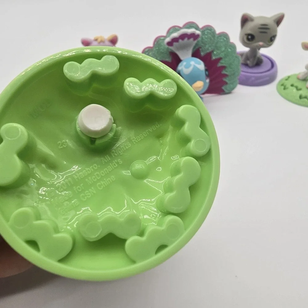 Lot of 4 Hasbro Littlest Pet Shop McDonalds Toys and 1‎ LPS Peacock Bird
