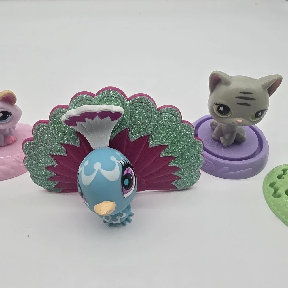 Lot of 4 Hasbro Littlest Pet Shop McDonalds Toys and 1‎ LPS Peacock Bird