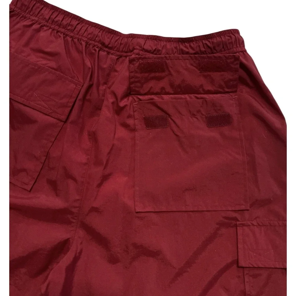 Voit men red