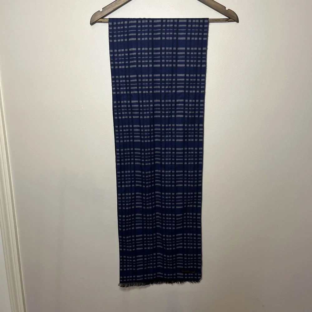 English Laundry Felt Silk‎ Scarf Navy Blue Plaid Fringe 70