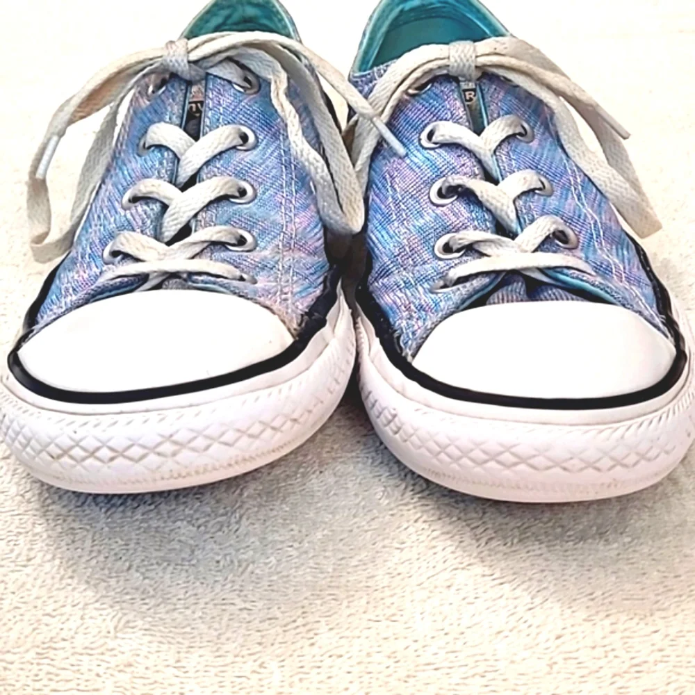 Converse inspired keep weekend