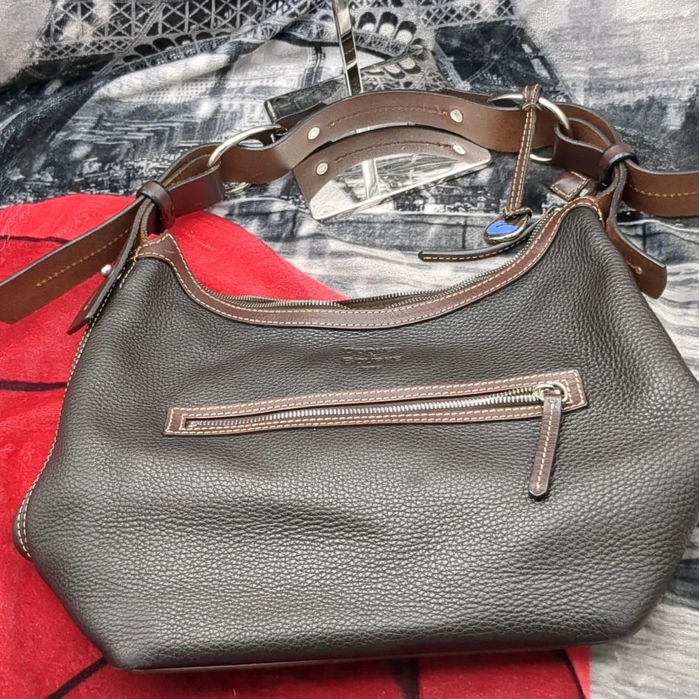 Dooney & Bourke black pebble