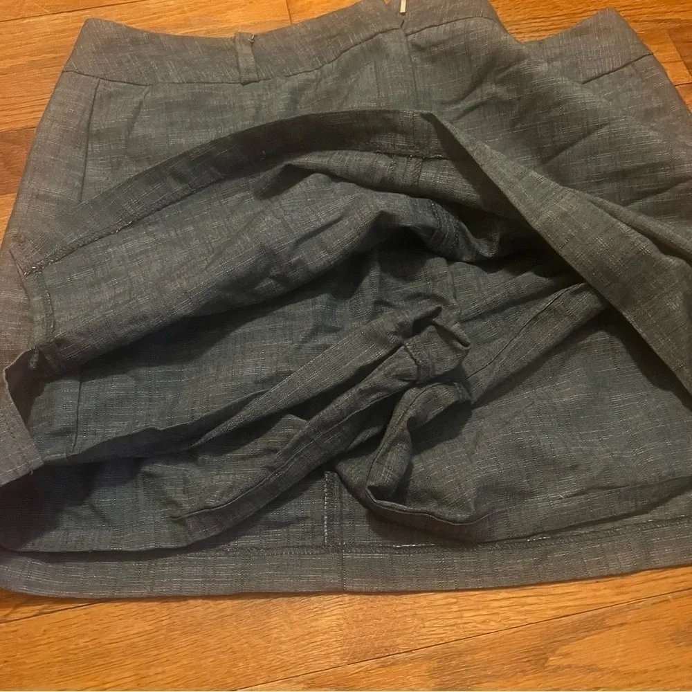 Attire women’s skirt