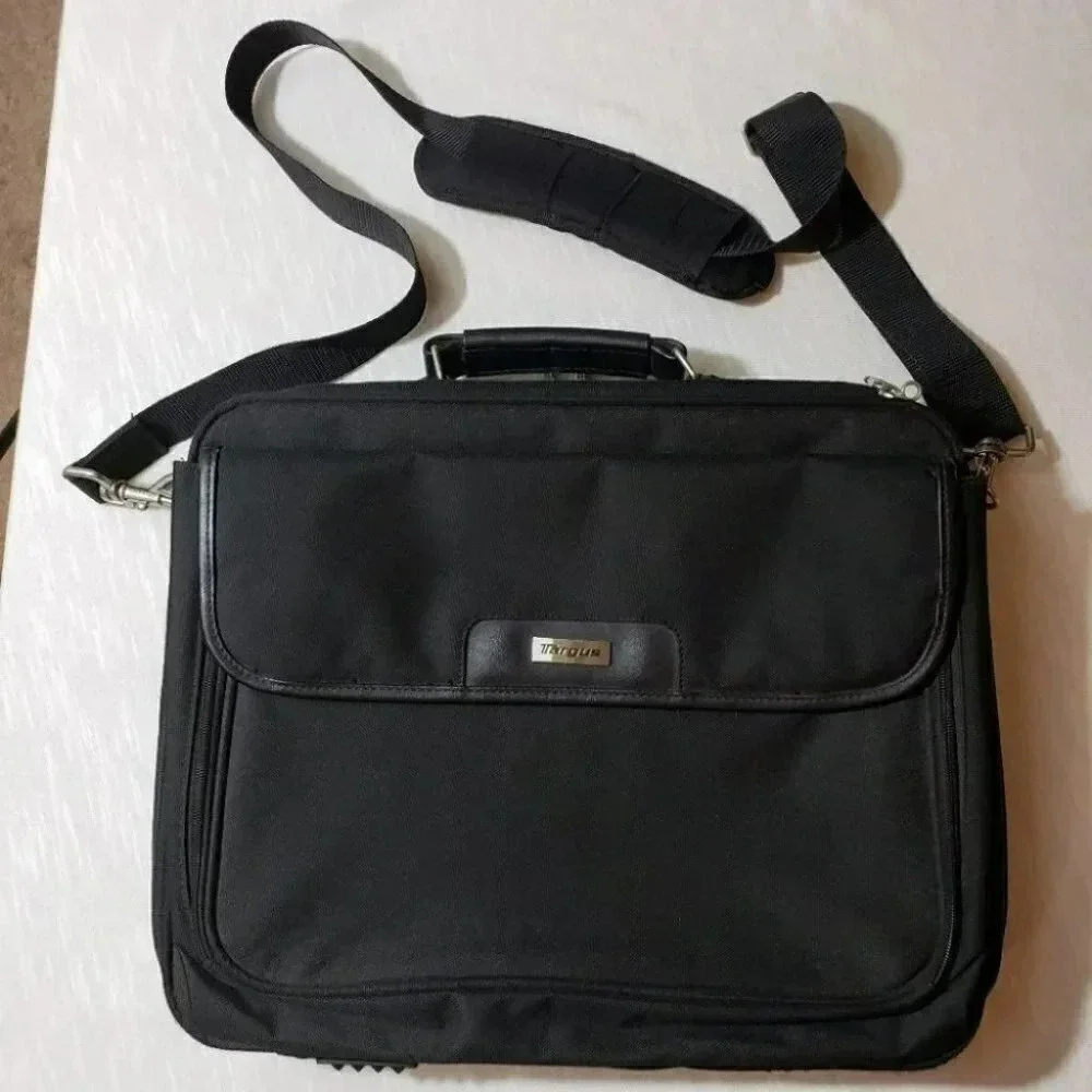 Targus black laptop‎ bag EUC