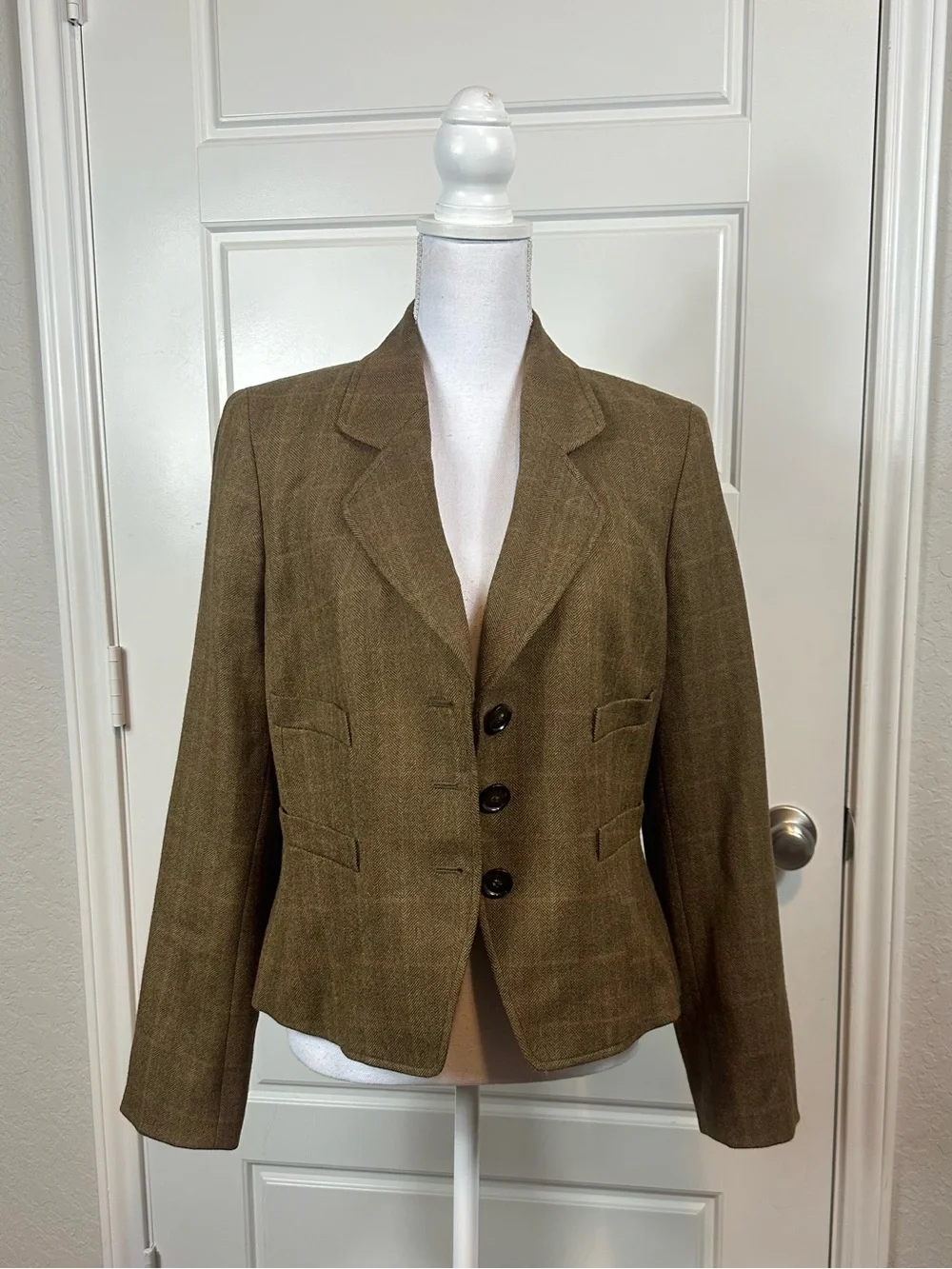 Ellen Tracy Classic 100% Wool Structured Silhouette Brown Plaid Blazer Size 10