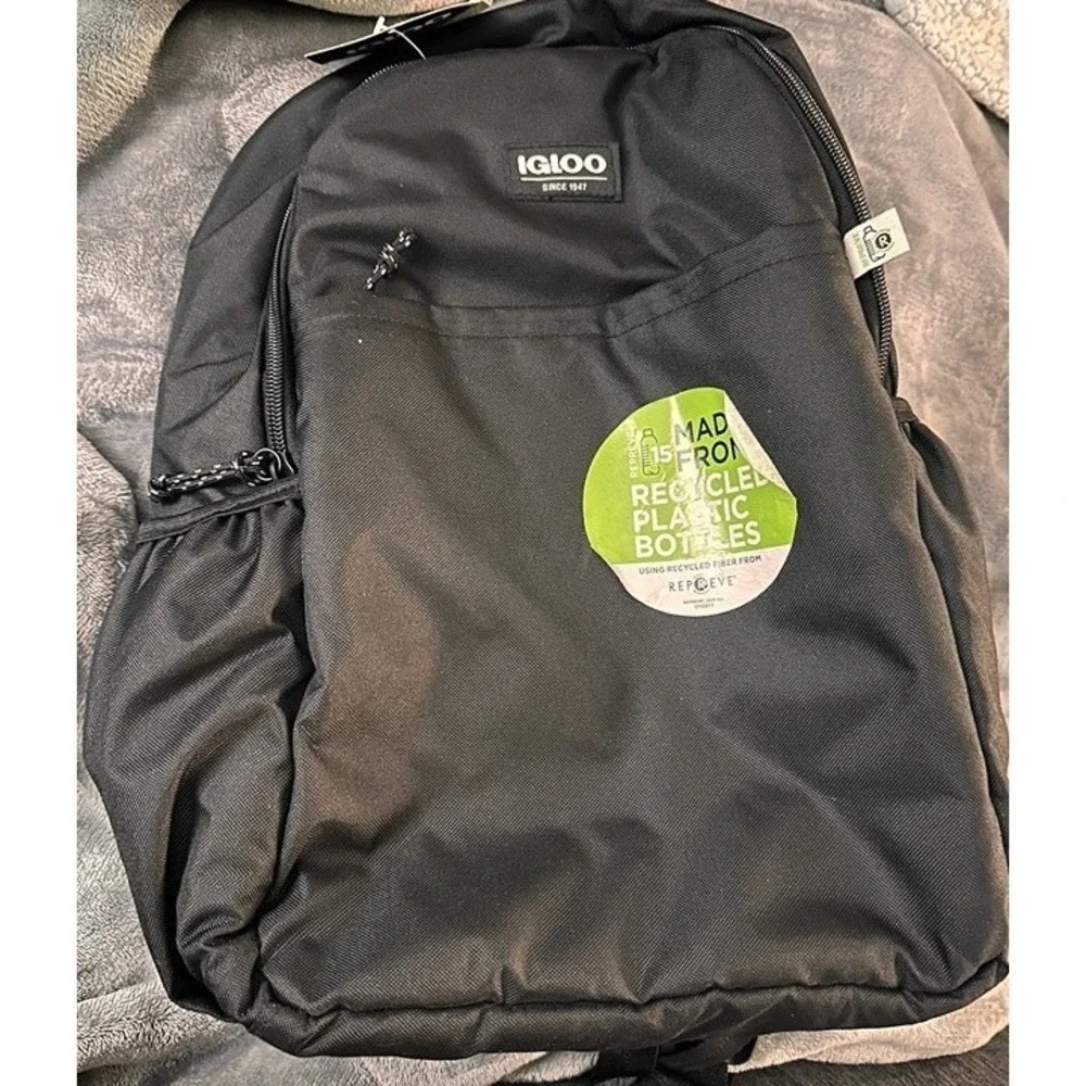 Igloo Repreve 24-Can Cooler Backpack Black‎ Recycled Polyester 4902105
