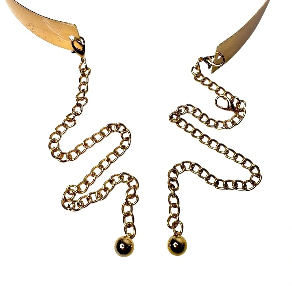 Unbranded gold tone