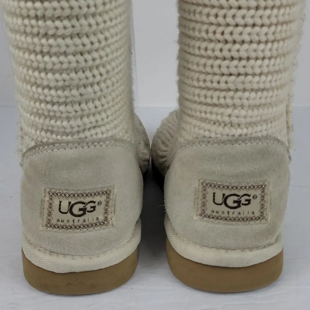 color ugg